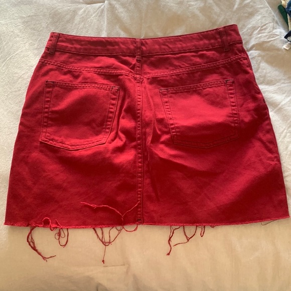 Red denim skirt - Picture 2 of 3